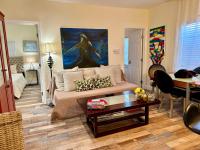 B&B Miami - Miami Bright townhouse 3 bedroom free Parkig Garden - Bed and Breakfast Miami