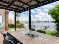 21 Melaleuca - LJHooker Yamba - B&B