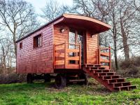 Évasion romantique en roulotte autonome avec confort moderne en pleine nature - FR-1-591-552 - Chambres d'hôtes Ardentes