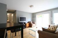 QE Park Garden suite 3BR 1.5Ba - Ferienwohnung
