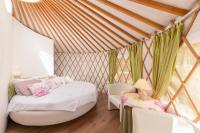 Tent with Round Bed