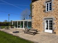 Gîte Rosalie, piscine couverte chauffée - Au bord de l'eau Conciergerie - B&B Plouagat