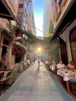 Apartment w/ New Furnitures Next to Istiklal Street and Taksim Square - B&B