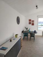 Grand studio centre ville Bretignolles - B&B