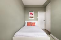 One-Bedroom Apartment with City View