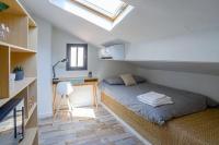 Studio sous les toits très bien placé et climatisé - B&B