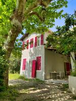 Maison de Charme Classée 3 étoiles - Calme, Jardin, Salle de Sport, Piscine - Chambres d'hôtes Marseille