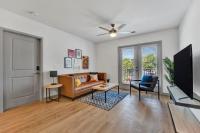 Dockside living in Clemson 2 bedroom Unique Amenities - B&B