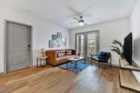 Near CU and minutes to DT gym pool hammock - B&B