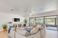 Riverfront Home with Boat Dock and Kayaks! - B&B