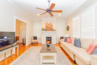 The Parkside Cottage Lakebottom Park at Doorstep! - B&B Columbus
