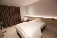 BaanTip HomeStay - Bed and Breakfast