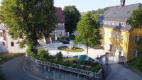 Kavaliershaus neben Schloss Rauenstein - Bed and Breakfast