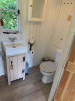 Cabin in the Woods - B&B Ardingly