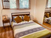 B&B Gold Coast - Cozy Room Next to Bond University - Bed and Breakfast Gold Coast