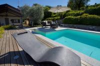 B&B Castelveccana - Oasi di Castelveccana Apt Pool and View - Bed and Breakfast Castelveccana