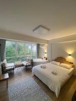 Suite with River View