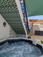 Superbe appartement pour deux avec jacuzzi - B&B Vias