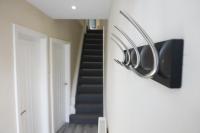 4 Bedroom, Sleeps 8, Free Parking, 5 mins from LFC, 15 Mins City Centre - B&B Liverpool