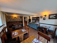 Llew Coch B&B formerly The Red Lion inn - B&B Llanfihangel-nant-Melan