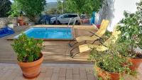 "Casa Oliveiras" studio avec terrasse et piscine - B&B