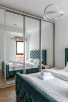 Deluxe One-Bedroom Apartment