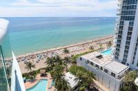PROMO Komffy Penthouse w Queen Bed & Ocean View at Tides 16th floor - Ferienwohnung