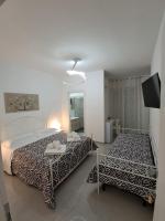 Dreibettzimmer mit Balkon