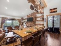 Cozy 2BR Condo Near Peak 8 and Town with Hot Tub Access - Chambres d’hôtes