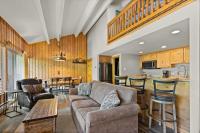 3BDR Condo with Loft Heart of Breck Walk to Town - Chambres d'hôtes Breckenridge