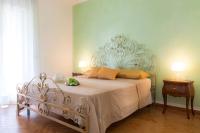 Kamer met Kingsize Bed en Uitzicht op Zee