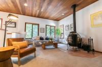 Talmont Pines 4BR Retreat with HOA Beach Access - B&B