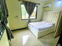 A private self contained room in a shared house - B&B