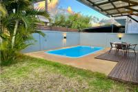Charming Villa with Private Pool - B&B La Rotraite