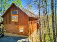 Bear-E-Nice - in Pigeon Forge, Resort Pool, Free Attraction Tickets - B&B Pigeon Forge