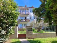 Apartment Lungomare - Bed and Breakfast