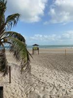 Apartamento amplo perto da Praia da Litorânea - Carmona Temporadas - Bed and Breakfast