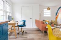 Retro Retreat: 1br home w/ WFH desk, livingroom, and fire pit - Chambres d'hôtes Kingston