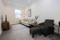 B&B Bolton - Contemporary Bolton Apartment in Central Location - Bed and Breakfast Bolton
