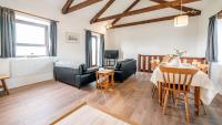 Spacious 2 Bedroom Coastal Cottage nr Bude - B&B