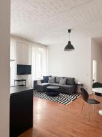 B&B Berlin - NOOK: Quiet Stylish Industrial Loft with Kitchen - Bed and Breakfast Berlin