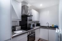 Central Liverpool 1 Bed Apartment w Balcony - B&B Liverpool