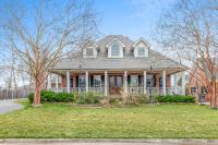 Lake Charles Luxe: Casino Escape - B&B Lake Charles