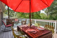 Pond Front Home with Private Dock - Chambres d’hôtes Brewster