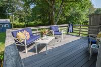 Walk to Beach Dog Welcome - Bed and Breakfast Brewster