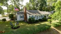 Walk 3 Mins to Private Assoc Beach - B&B