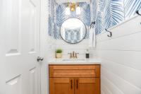Sojourn The Ocean Breeze in Virginia Beach - Bed and Breakfast Virginia Beach
