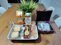 Apartamento entero con desayuno incluido y parking gratuito, a 3 km de playa con aire acondicionado - Chambres d’hôtes