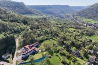 Le Mont neuf - Chambres avec cuisine au coeur de la nature type Appart'Hotel - sanitaires communs - B&B