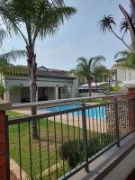 B&B Durban - Modern self-catering apartment in Umhlanga - Bed and Breakfast Durban